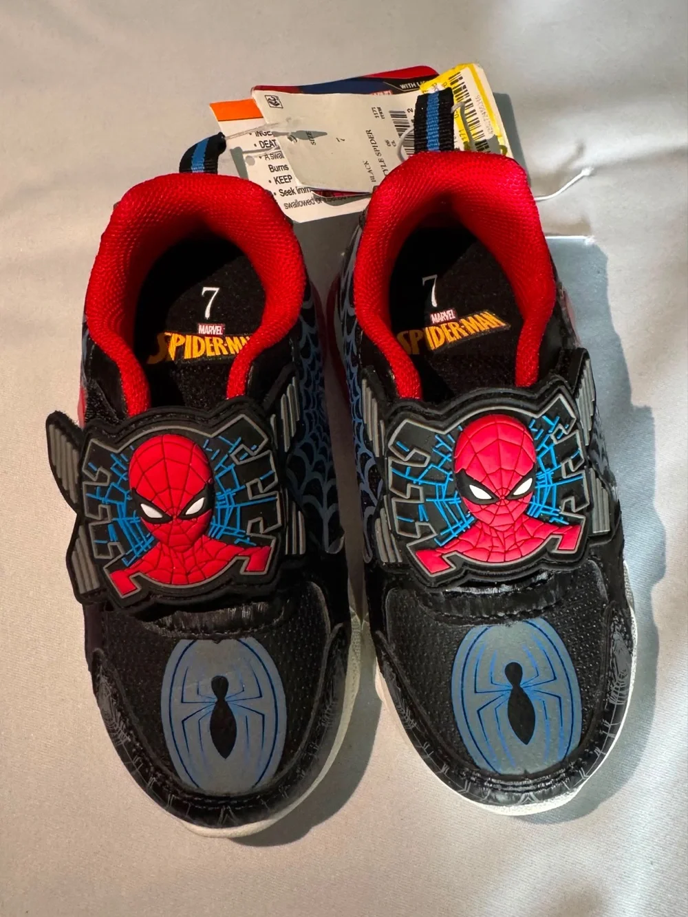 Spider-Man Kids' Black and Red Sneakers - Size 7